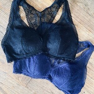 Victoria's Secret Lace Bralettes (2) Sz L Navy/Black Triangle Racerback Pull-on